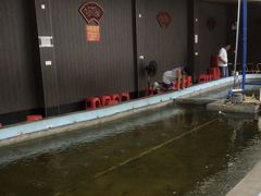 -光头佬室内钓虾场·烧烤·团建·亲子(中山八路店)