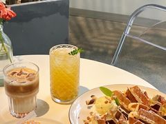 -洪小鹏生活美学馆(领SHOW天地店)