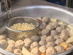 -峰景台亚姨牛杂