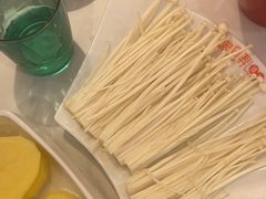 -浪里寻·臻牛养生牛肉火锅(方圆荟店)