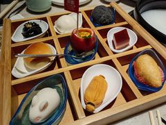 -滋粥楼·顺德菜海鲜茶点(金融城店)