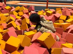 -极限PLAY运动娱乐新世界·团建派对表演休闲馆·室内高空游乐园