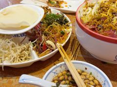 -怪噜范·老贵阳街头名小吃(鸿通城店)