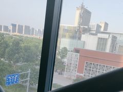 -国际港务区(地铁站)