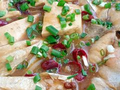 胶东鱼锅贴饼子-山东宾馆·齐鲁苑餐厅