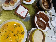 -大鸭梨烤鸭店(金顶街店)