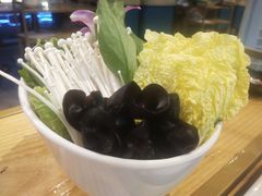 -三个椰子·现砍椰子鸡(金源CBD店)