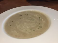 蘑菇奶油汤-新贝乐意大利餐厅(苏州中心店)