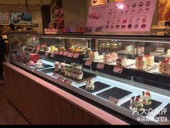 自助取餐区-巴黎贝甜(五月花广场店)