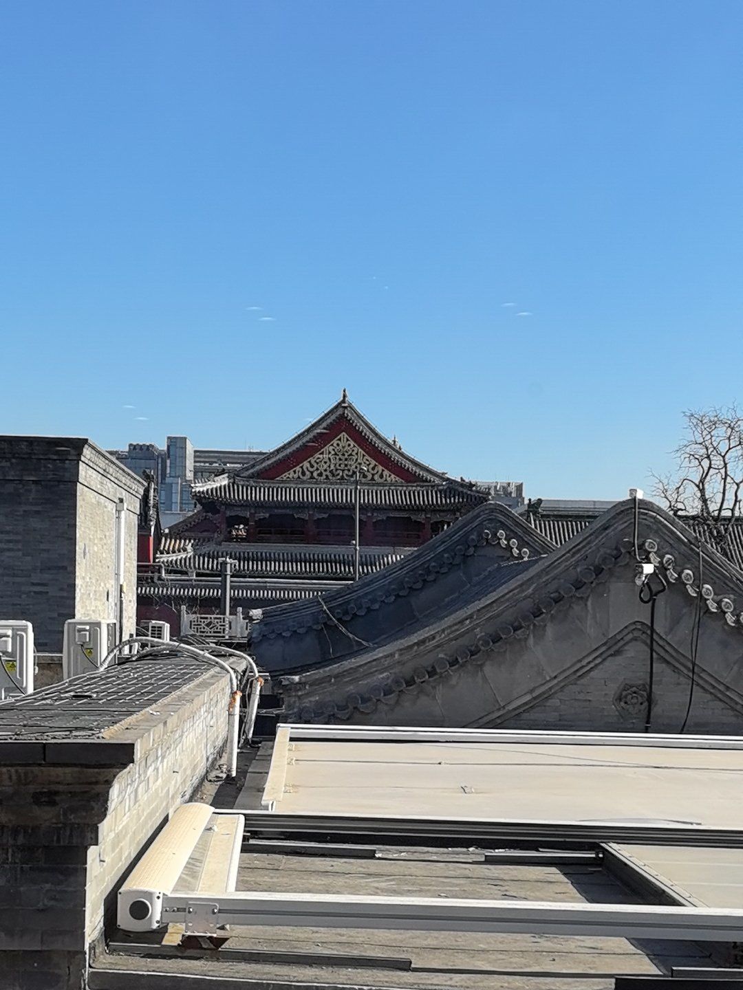 环境清晰干净,服务热情周到,菜品有特色