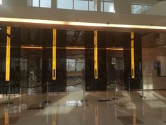 -上海龙之梦万丽酒店