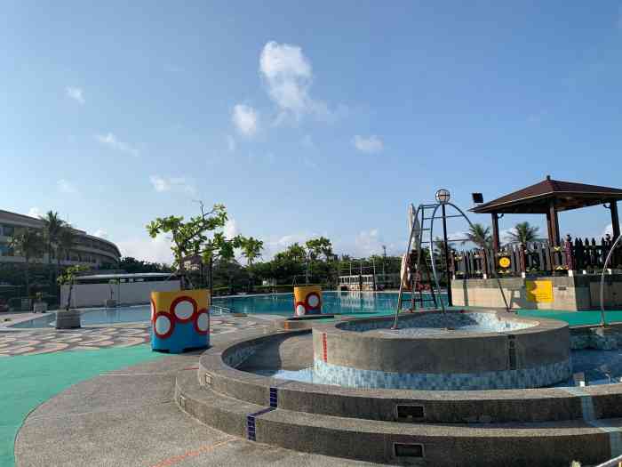 恒春小湾-"位于台湾省屏东县的最南部,背依中央山脉的.