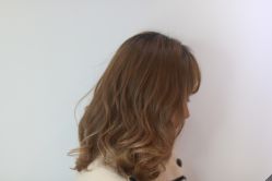 -PE SALON