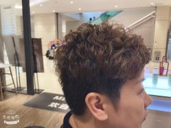 点击看大图 -Mentor Hair Salon