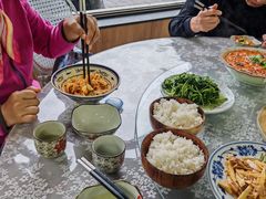 -天天向上素食餐厅(五台山店)
