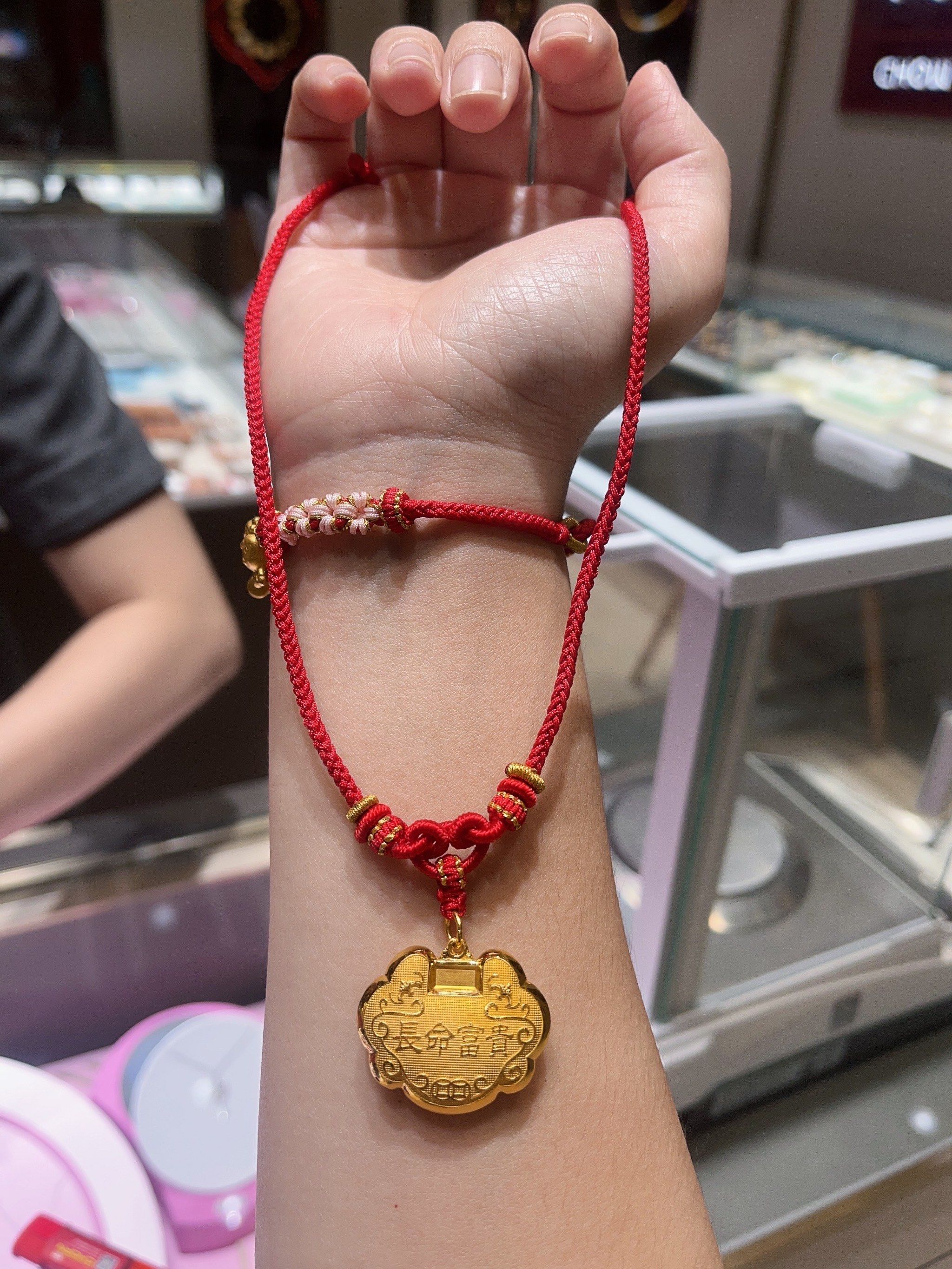 周大福长命富贵锁