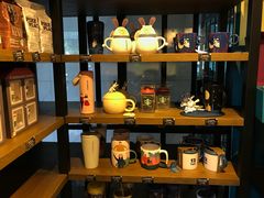 面包甜点陈列柜-星巴克(北京中化大厦店)
