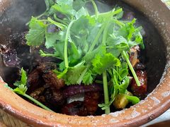 腊肠排骨煲-海口滨海新村143号海南老字号炒菜店