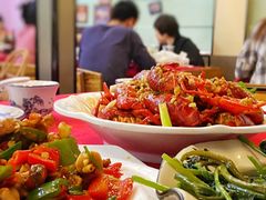 -呷呷好龙虾·湖南常德钵子菜·湘菜(公明天虹总店)