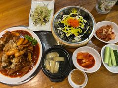 -喇喇排骨火锅·传统韩式脊骨汤(望京西园总店)