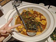 红烧鱼头-鄱阳湖·江西小炒·瓦罐煨汤(五道口店)