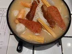 -肥汁米蘭香港米线(长宁来福士店)