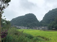 -高荡千年布依古寨旅游景区