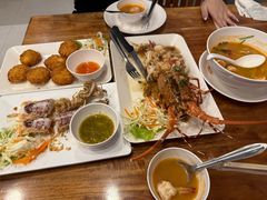 -两兄弟Song Pee Nong(2号店)