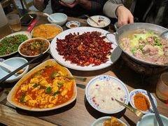 -肖四女乐山跷脚牛肉(滨江天街店)