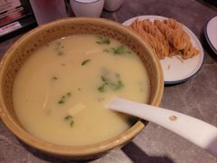 老济南甜沫-闫府私房菜·百年鲁菜(恒隆店)