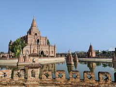 -一寨两国风景区