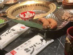 -山川小町·极番烧肉(新地假日广场店)