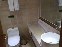-维也纳酒店(广州南站汉溪长隆地铁站万博地铁站店)