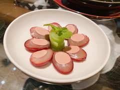 鸽蛋酿鹅肝-湖滨28中餐厅·西湖宴·杭州君悦酒店