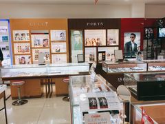 -西南眼镜·蔡司·依视路战略合作店(南街店)