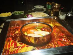 -二荆条·蜀鲜汇城市森林火锅