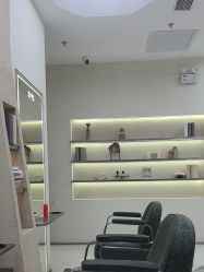 -八佰伴8008星级形象店