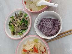 -鲸励母婴月嫂(望京店)