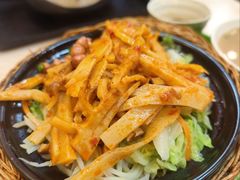 -卓雅桂林米粉