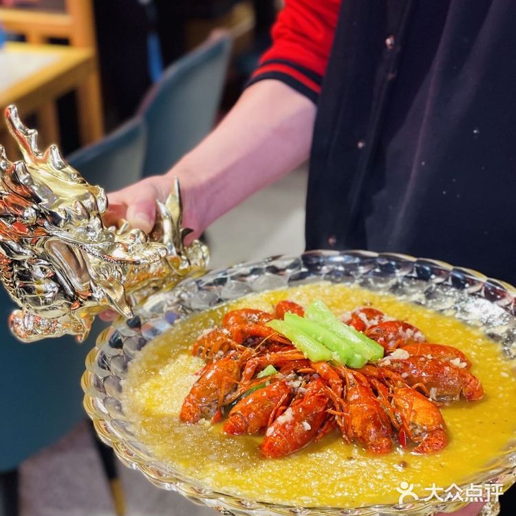 吃一次就爱上了的吃小龙虾神仙地