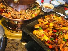炭火香辣排骨虾-沪小二炭火蛙锅(淮海中路美食不夜城店)