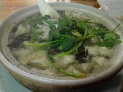 -小许三鲜砂锅馄饨店(家多乐烟酒店)