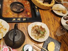 -老牌坊云南鱼豆花火锅(爱建店)