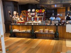 -松咖啡自助餐厅·松北香格里拉