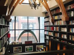 -钟书阁(松江泰晤士小镇店)