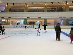 -陈露国际冰上中心(天津嘉里汇店)
