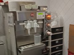 -DQ·蛋糕·冰淇淋(大宁国际商业广场店)