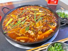 老铁锅秘制美蛙-鸿顺老铁锅美蛙鱼府(解放碑店)
