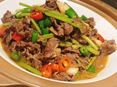 干锅黄牛肉-阿露佳·舌尖上的安吉菜