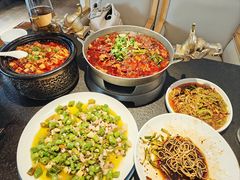 -万重锦·人文川菜馆(骡马市店)